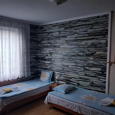 Veselina Guest house