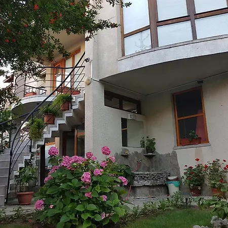 Veselina Konukevi Primorsko